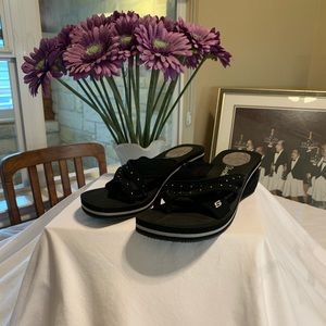 Sketchers Cali Wedge Flip Flop Sandals